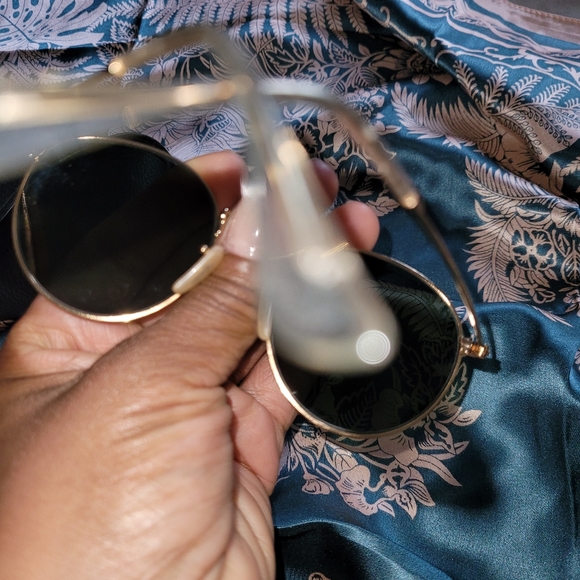 Circular Rayban sunglasses. Never worn with no tag main image 5